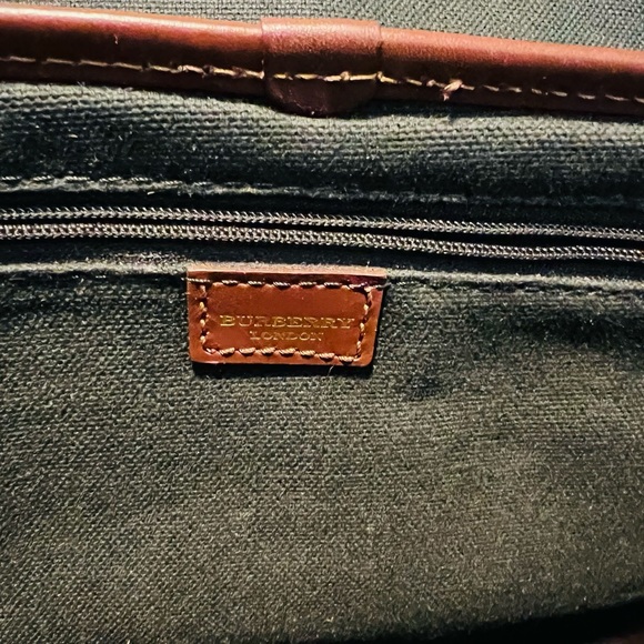 Vintage Burberry Haymaker Buckle Flap Coated Canvas Bag - Picture 11 of 11